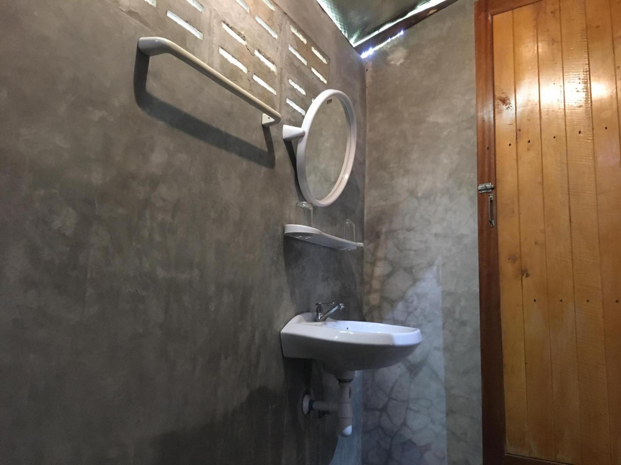 Seree Bungalows & Chill Bar Koh Chang Bagian luar foto