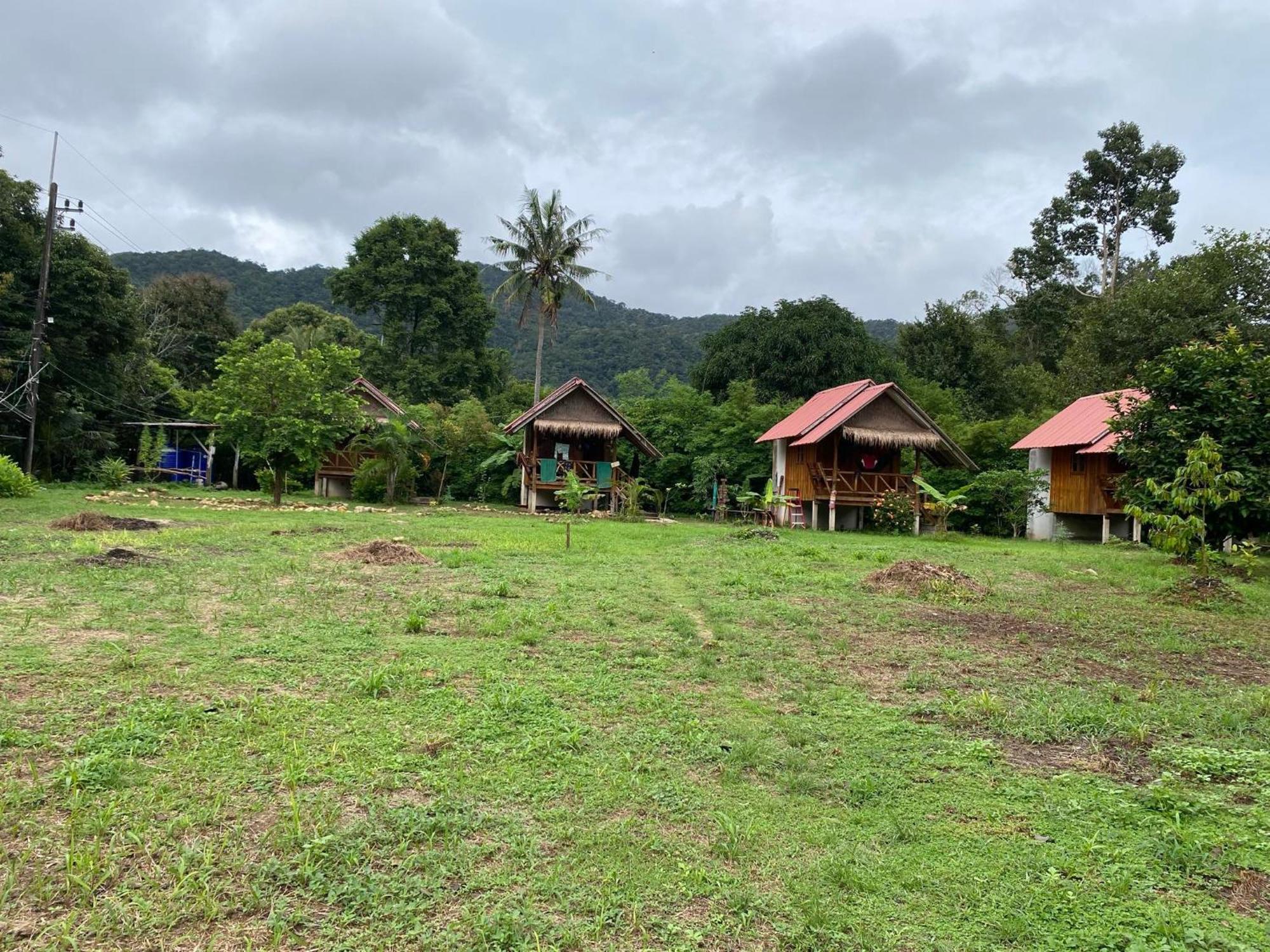 Seree Bungalows & Chill Bar Koh Chang Bagian luar foto